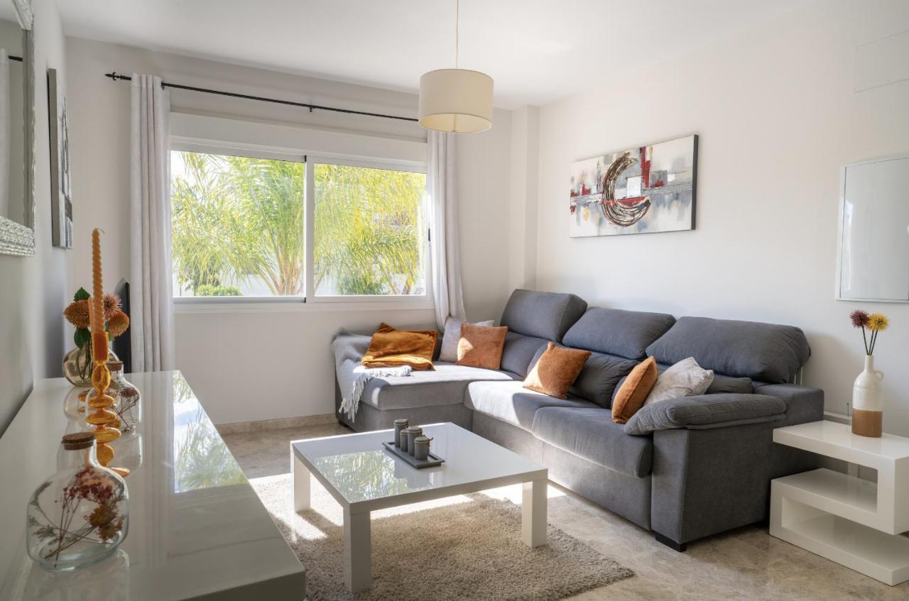2Bdr Penthouse, Los Naranjos, W/Pool, 2Km P.Banus Marbella Esterno foto